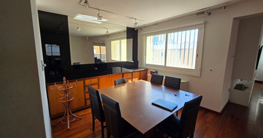 Spacious Top Floor Three Bedroom Apartment In Neapoli For Sale