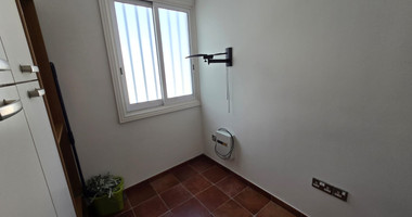Spacious Top Floor Three Bedroom Apartment In Neapoli For Sale