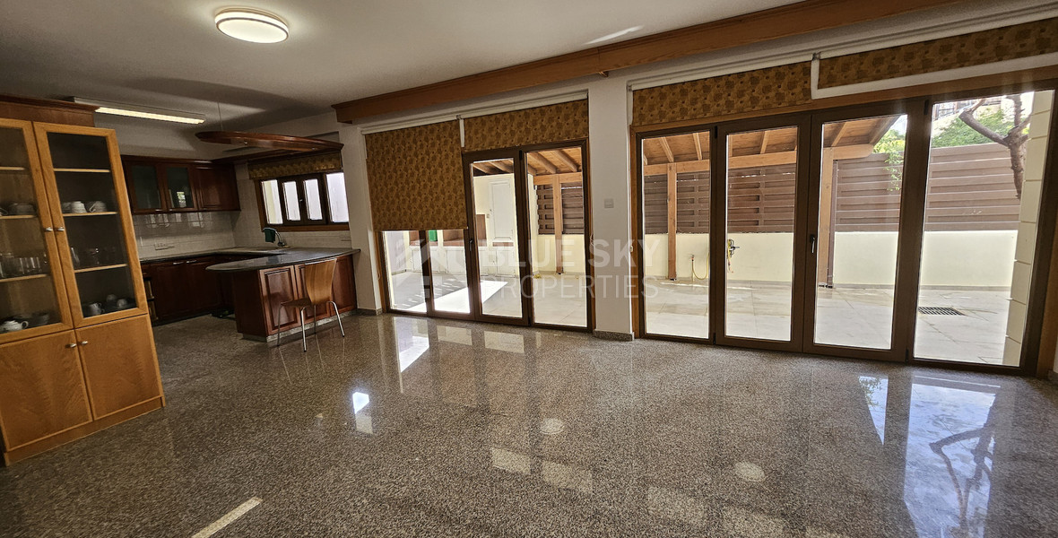 Spacious Semi-Detached, Unfurnished House with Three Bedrooms for rent in Kapsalos Area