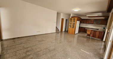 Spacious Semi-Detached, Unfurnished House with Three Bedrooms for rent in Kapsalos Area