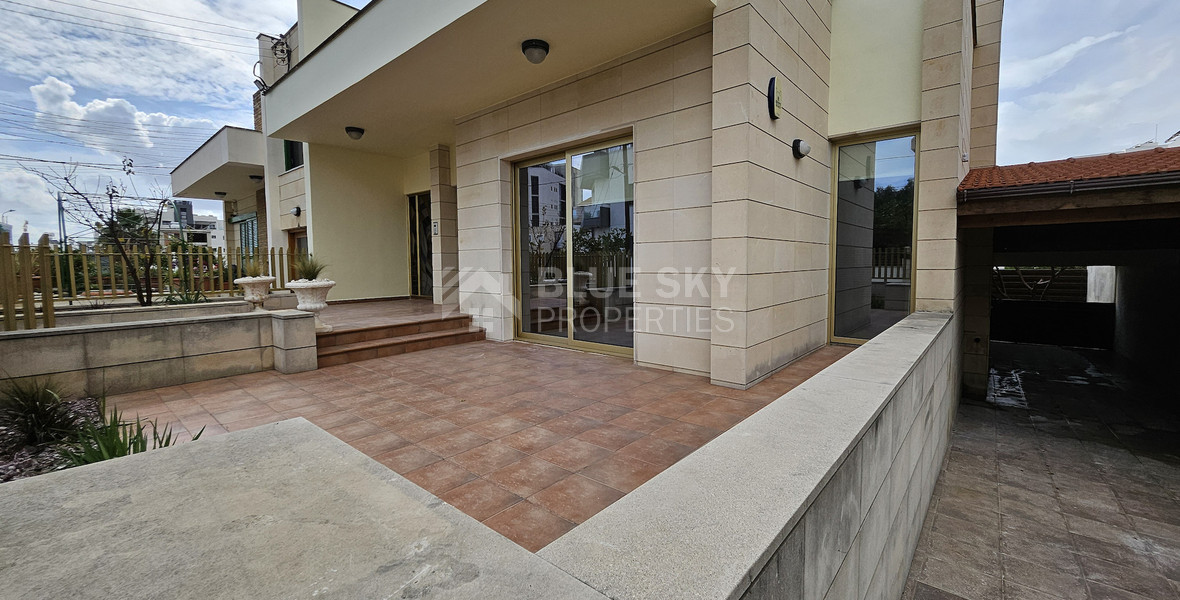 Spacious Semi-Detached, Unfurnished House with Three Bedrooms for rent in Kapsalos Area