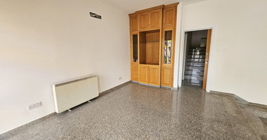 Spacious Semi-Detached, Unfurnished House with Three Bedrooms for rent in Kapsalos Area