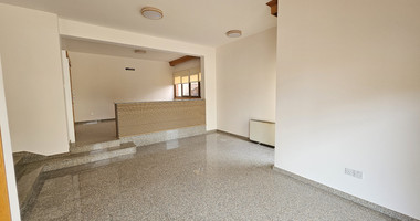 Spacious Semi-Detached, Unfurnished House with Three Bedrooms for rent in Kapsalos Area
