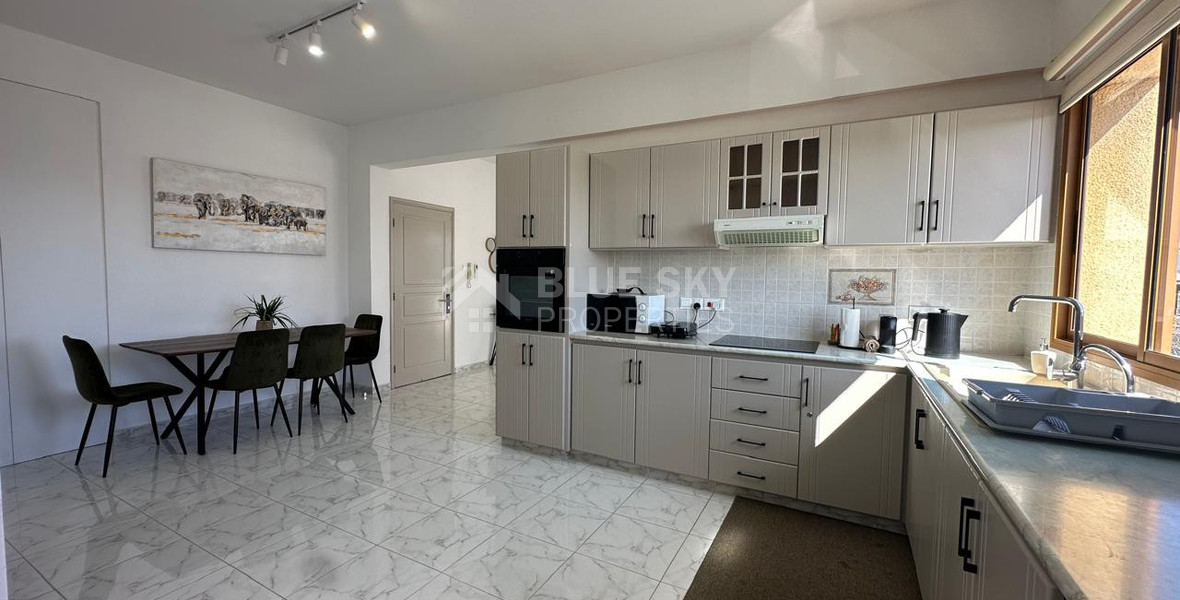 Modern Three-Bedroom Apartment for RENT in Mesa Geitonia