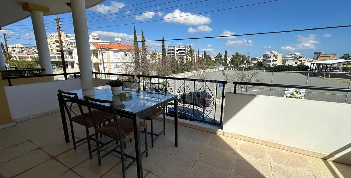 Modern Three-Bedroom Apartment for RENT in Mesa Geitonia