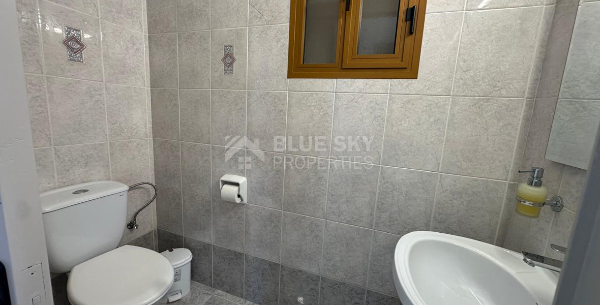 Modern Three-Bedroom Apartment for RENT in Mesa Geitonia