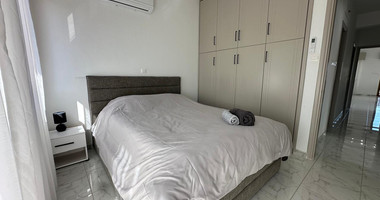 Modern Three-Bedroom Apartment for RENT in Mesa Geitonia