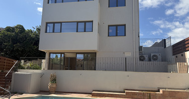 RENT: FURNISHED HOUSE WHICH INCLUDES ALL UTILITY BILLS, POOL AND GARDEN MAINTENANCE.
