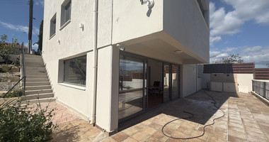 RENT: FURNISHED HOUSE WHICH INCLUDES ALL UTILITY BILLS, POOL AND GARDEN MAINTENANCE.