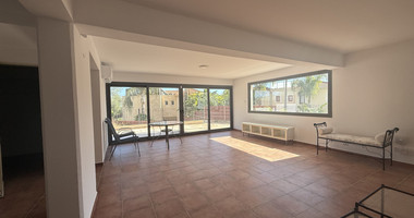 RENT: FURNISHED HOUSE WHICH INCLUDES ALL UTILITY BILLS, POOL AND GARDEN MAINTENANCE.