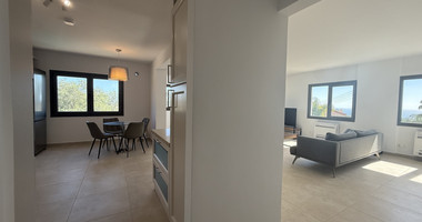 RENT: FURNISHED HOUSE WHICH INCLUDES ALL UTILITY BILLS, POOL AND GARDEN MAINTENANCE.