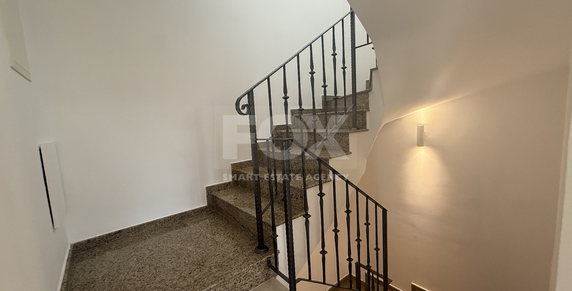 RENT: FURNISHED HOUSE WHICH INCLUDES ALL UTILITY BILLS, POOL AND GARDEN MAINTENANCE.