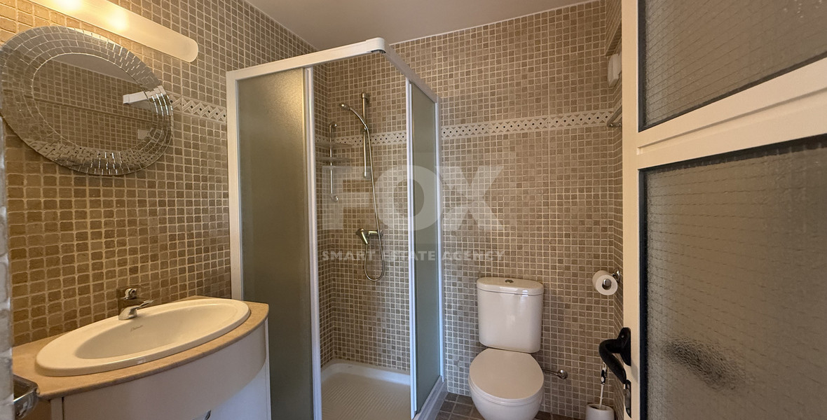 RENT: FURNISHED HOUSE WHICH INCLUDES ALL UTILITY BILLS, POOL AND GARDEN MAINTENANCE.