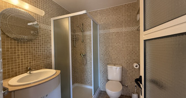 RENT: FURNISHED HOUSE WHICH INCLUDES ALL UTILITY BILLS, POOL AND GARDEN MAINTENANCE.