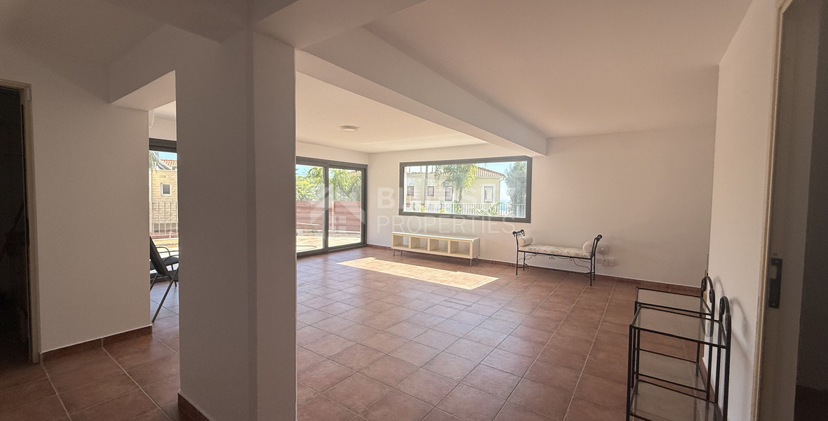 RENT: FURNISHED HOUSE WHICH INCLUDES ALL UTILITY BILLS, POOL AND GARDEN MAINTENANCE.