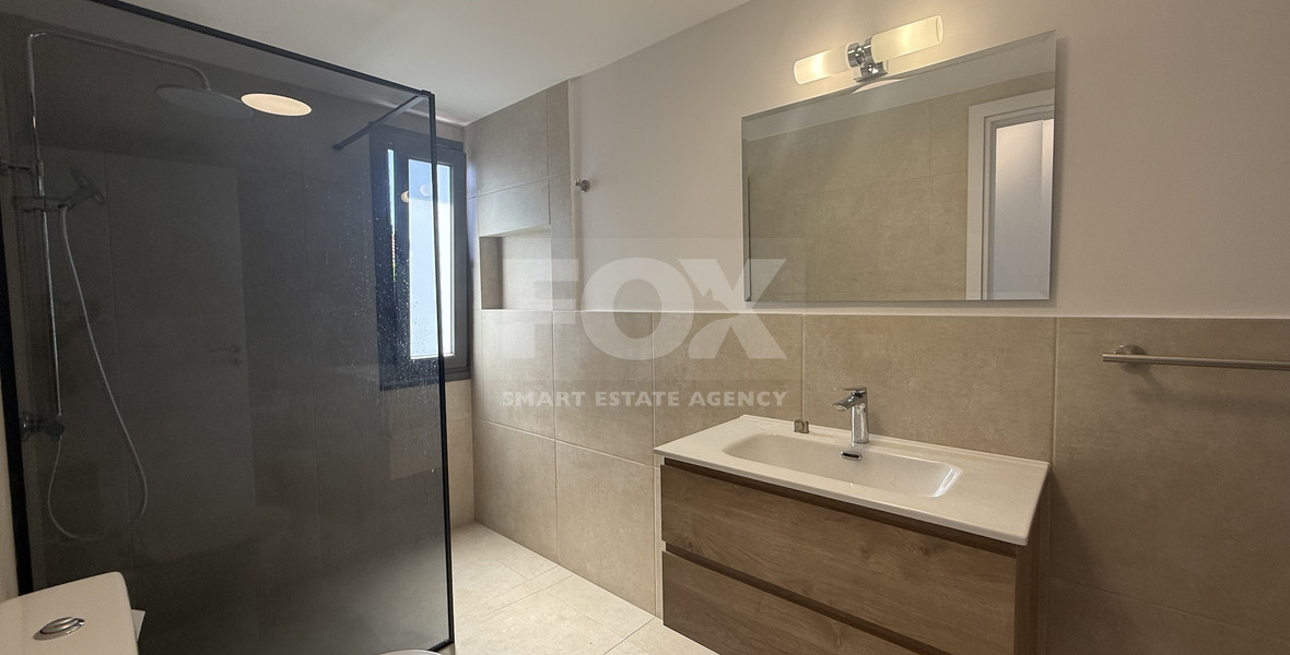 RENT: FURNISHED HOUSE WHICH INCLUDES ALL UTILITY BILLS, POOL AND GARDEN MAINTENANCE.