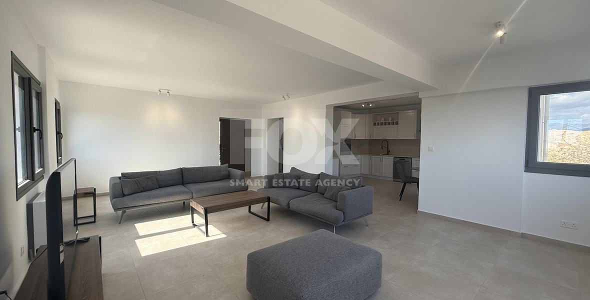 RENT: FURNISHED HOUSE WHICH INCLUDES ALL UTILITY BILLS, POOL AND GARDEN MAINTENANCE.