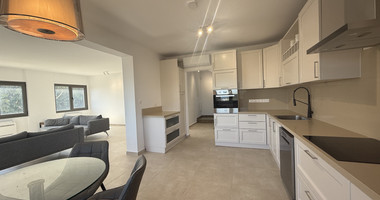 RENT: FURNISHED HOUSE WHICH INCLUDES ALL UTILITY BILLS, POOL AND GARDEN MAINTENANCE.