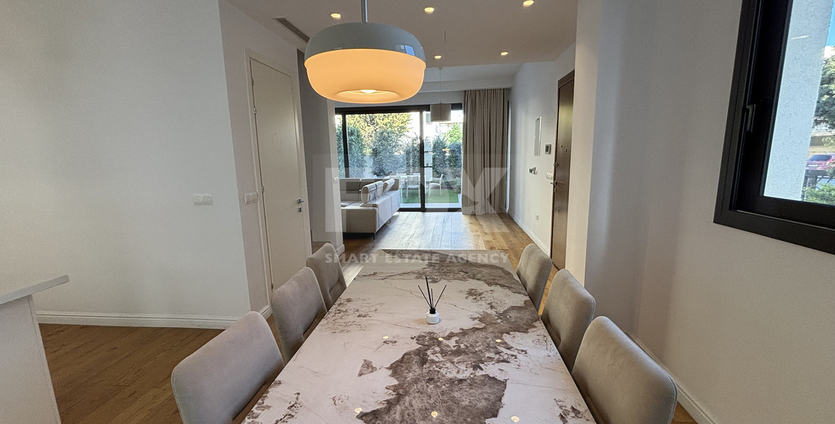 Fully Furnished Semi-Detached House in Mesa Geitonia For Rent