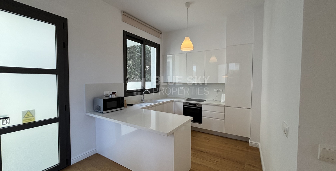 Fully Furnished Semi-Detached House in Mesa Geitonia For Rent