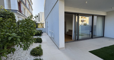 Fully Furnished Semi-Detached House in Mesa Geitonia For Rent