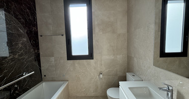 Fully Furnished Semi-Detached House in Mesa Geitonia For Rent