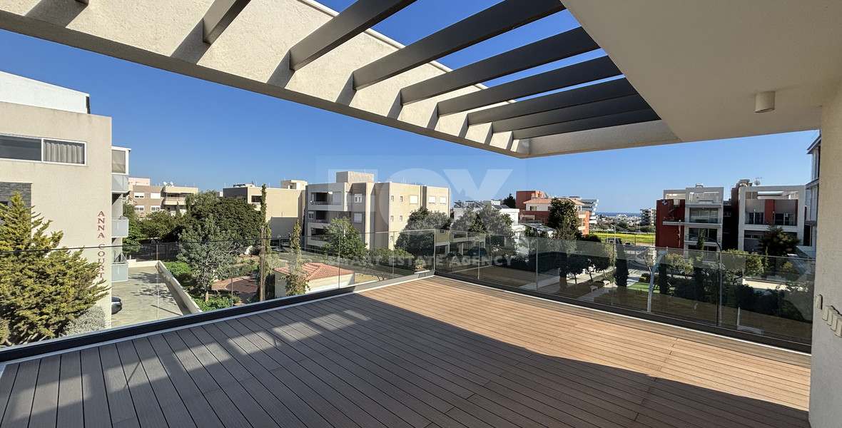 Fully Furnished Semi-Detached House in Mesa Geitonia For Rent