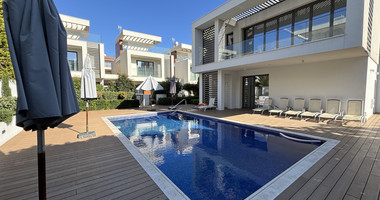 Fully Furnished Semi-Detached House in Mesa Geitonia For Rent