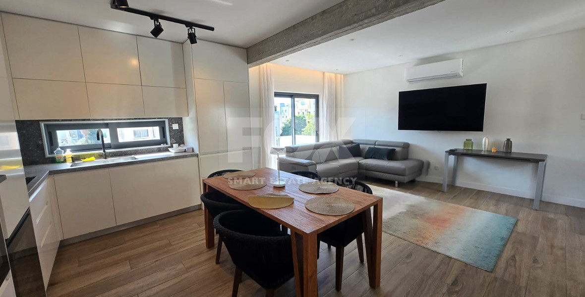 Luxury Renovated Penthouse with Private Rooftop for Rent in Germasogeia: Walk to Beach, Next to Green Area