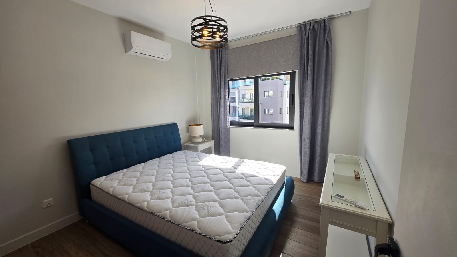 Mieszkanie 2 pokoi 82 m² w Jermasoja, Cypr