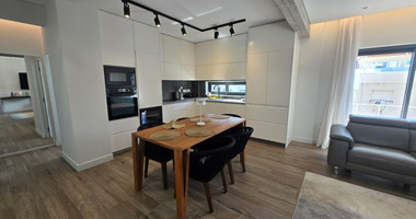 Luxury Renovated Penthouse with Private Rooftop for Rent in Germasogeia: Walk to Beach, Next to Green Area