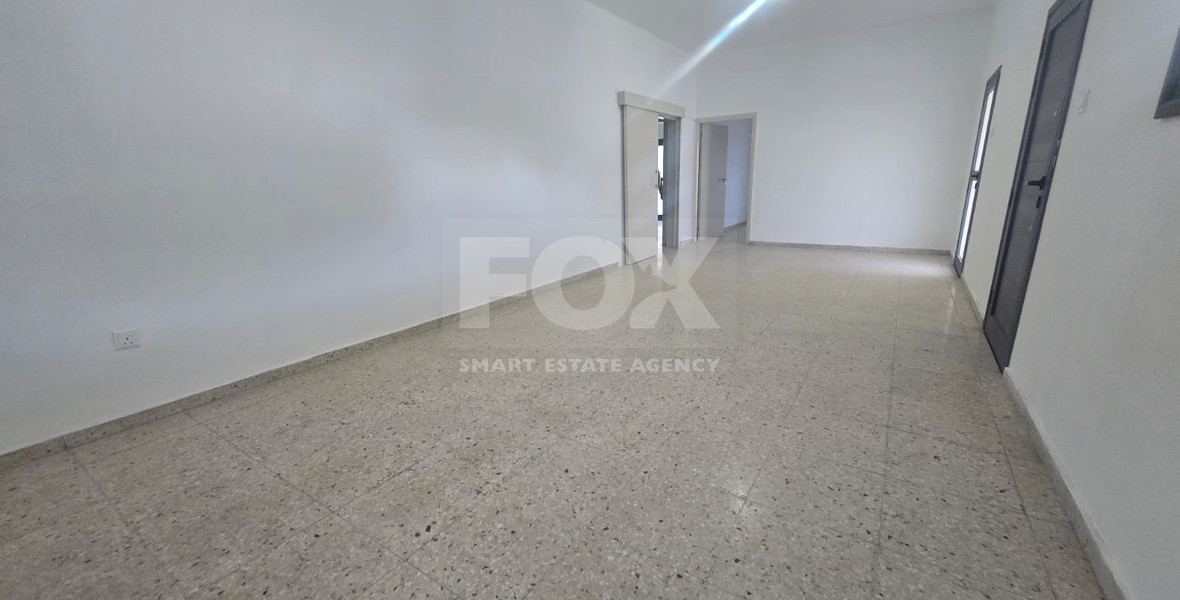 Two bedroom ground floor house for rent in Souni, with garden