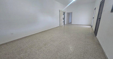 Two bedroom ground floor house for rent in Souni, with garden