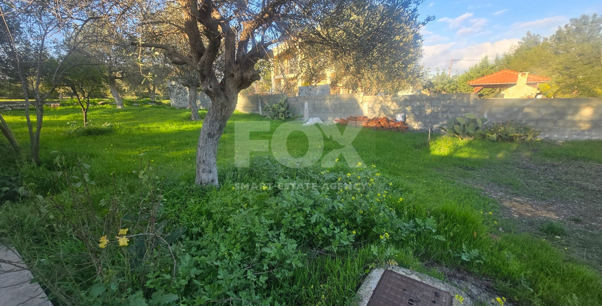 Two bedroom ground floor house for rent in Souni, with garden