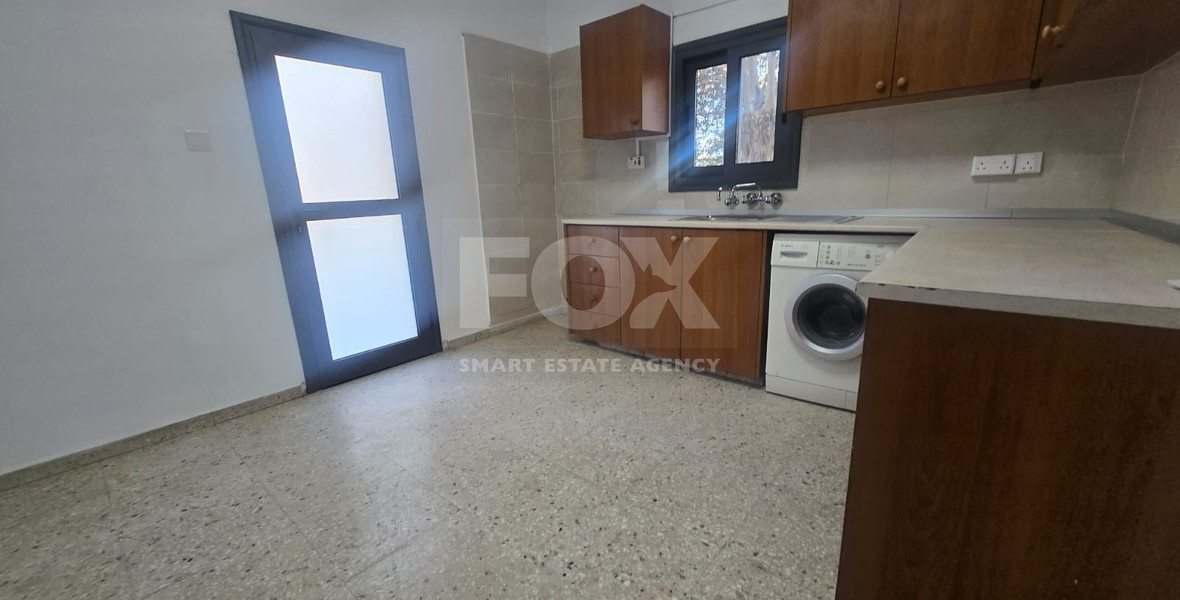 Two bedroom ground floor house for rent in Souni, with garden