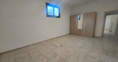 Two bedroom ground floor house for rent in Souni, with garden
