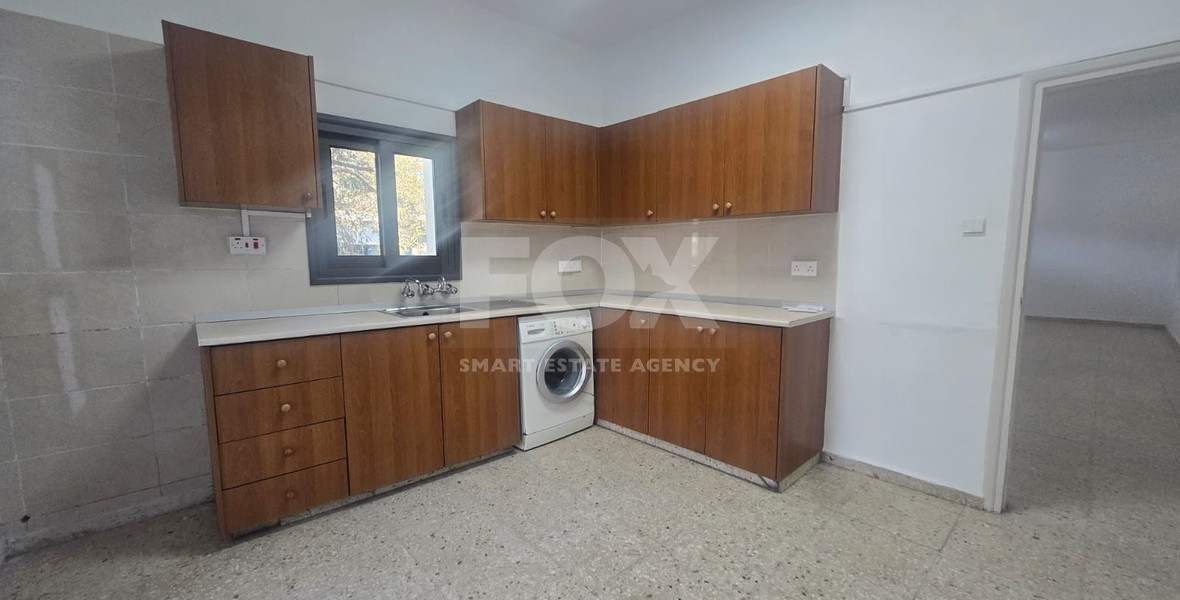 Two bedroom ground floor house for rent in Souni, with garden