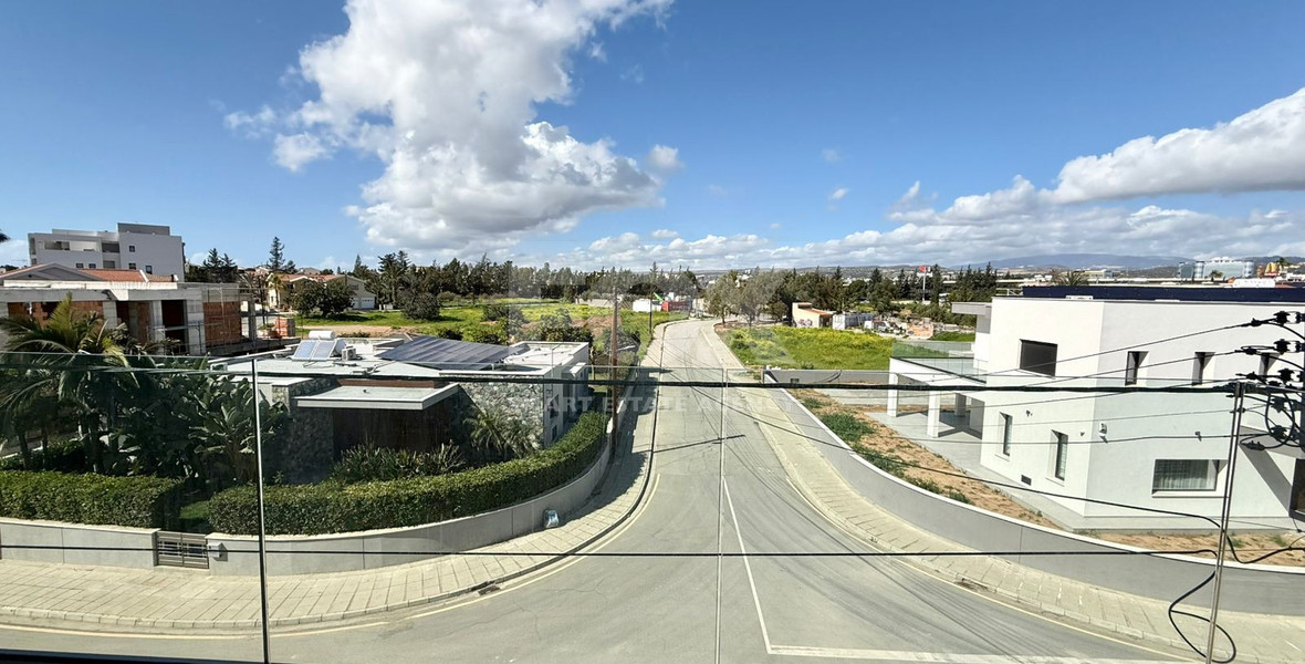 Modern Furnished Two Bedroom Apartment for rent in Kato Polemidia