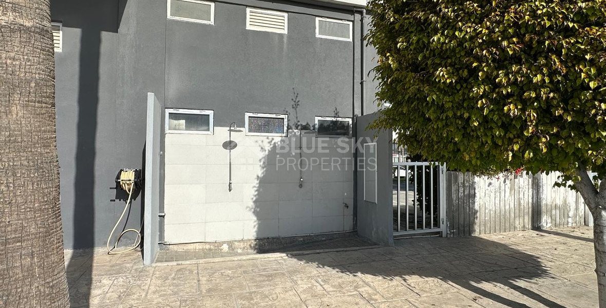 Seafront three -Bedroom Apartment FOR RENT | Germasogeia Tourist Area, Limassol