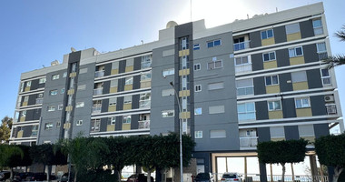 Seafront three -Bedroom Apartment FOR RENT | Germasogeia Tourist Area, Limassol