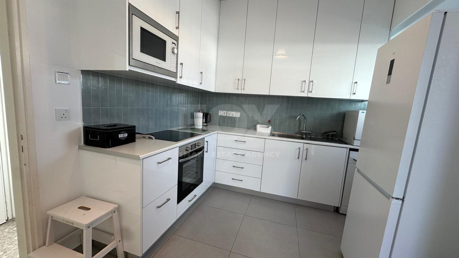 Seafront three -Bedroom Apartment FOR RENT | Germasogeia Tourist Area, Limassol