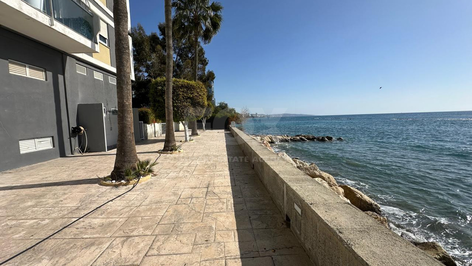 Seafront three -Bedroom Apartment FOR RENT | Germasogeia Tourist Area, Limassol
