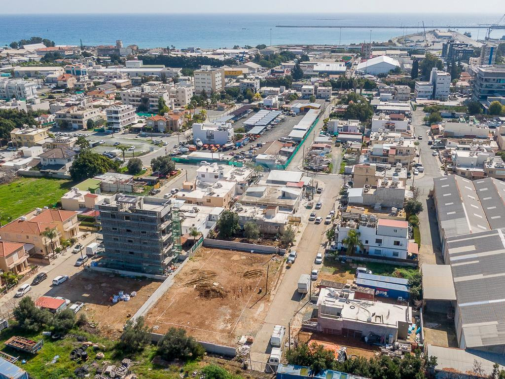 For Sale 4 Bedrooms Detached House with Pilotis in Omonia Area – Limassol