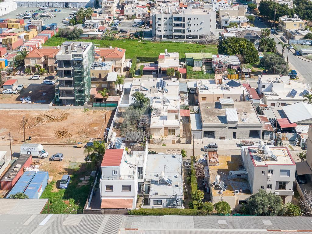 For Sale 4 Bedrooms Detached House with Pilotis in Omonia Area – Limassol