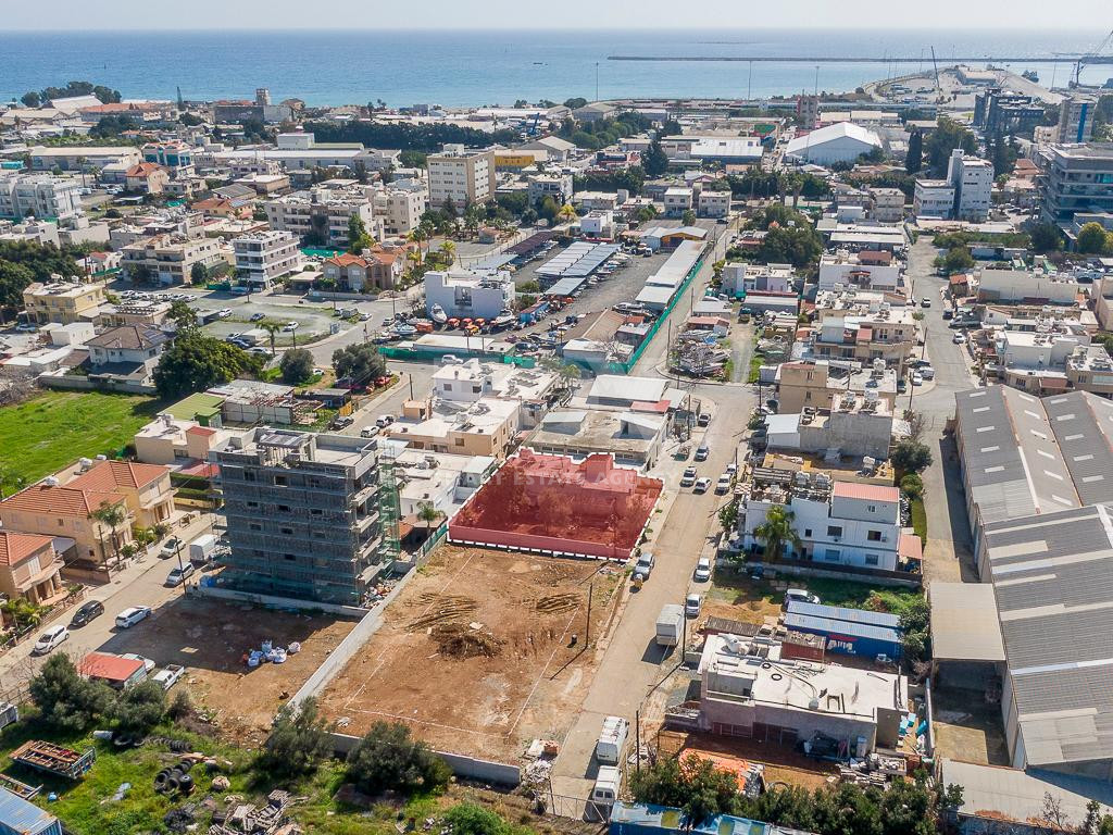 For Sale 4 Bedrooms Detached House with Pilotis in Omonia Area – Limassol