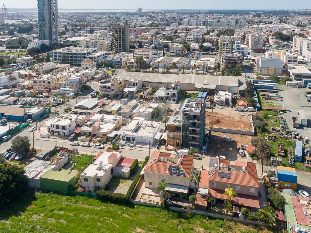 For Sale 4 Bedrooms Detached House with Pilotis in Omonia Area – Limassol