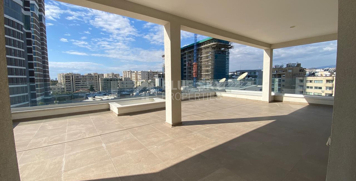 Luxury 6th Floor Penthouse for Sale in Neapolis – 80m from the Sea