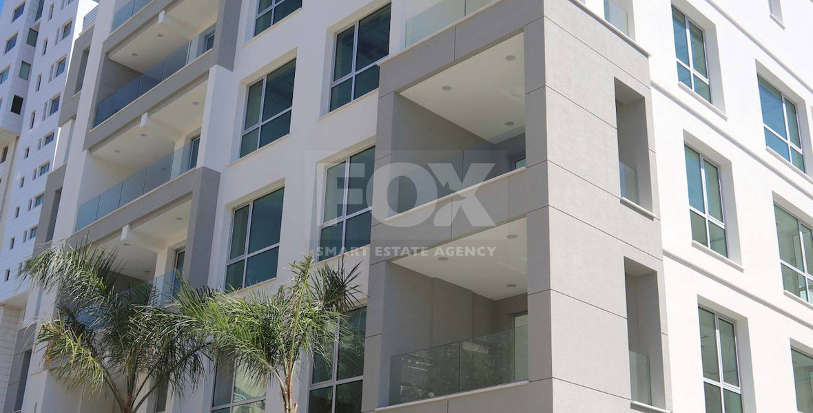 Luxury 6th Floor Penthouse for Sale in Neapolis – 80m from the Sea