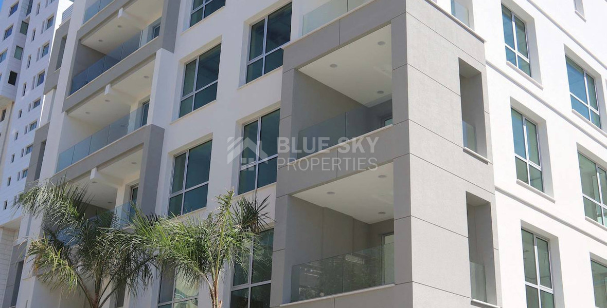 Luxury 6th Floor Penthouse for Sale in Neapolis – 80m from the Sea