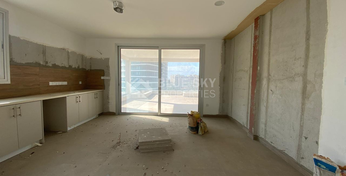 Luxury 6th Floor Penthouse for Sale in Neapolis – 80m from the Sea